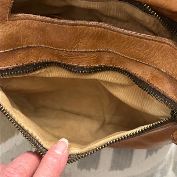 Bed|Stu Greenway Rustic Tan - Picture 5 of 11